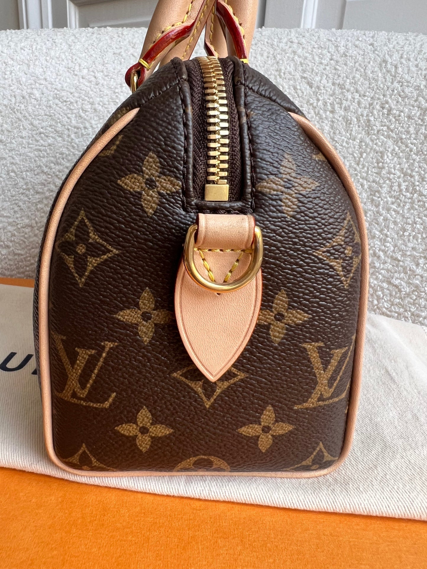 Louis Vuitton Speedy Monogram Bandouliere 20 (RRP £1680)