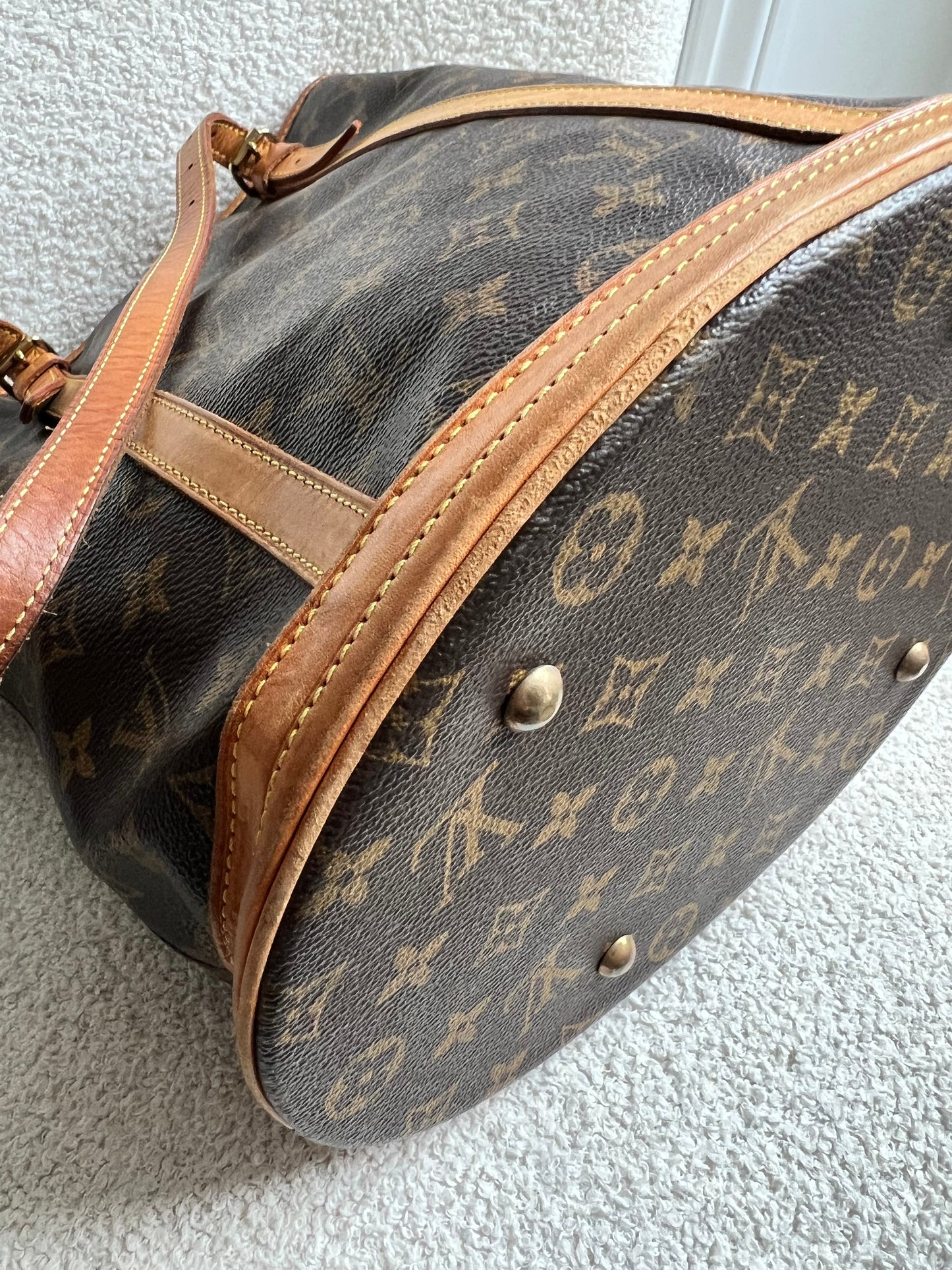 Louis Vuitton Monogram Bucket Bag GM