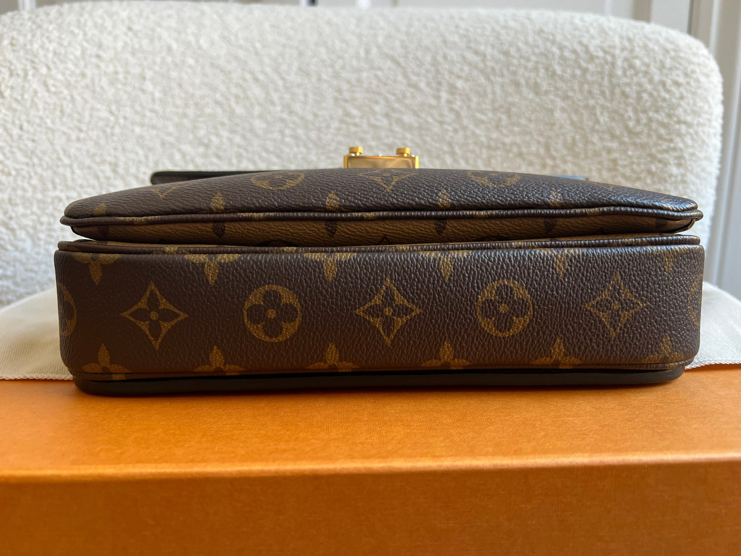 Louis Vuitton Pochette Metis Reverse Monogram (RRP £2,060)