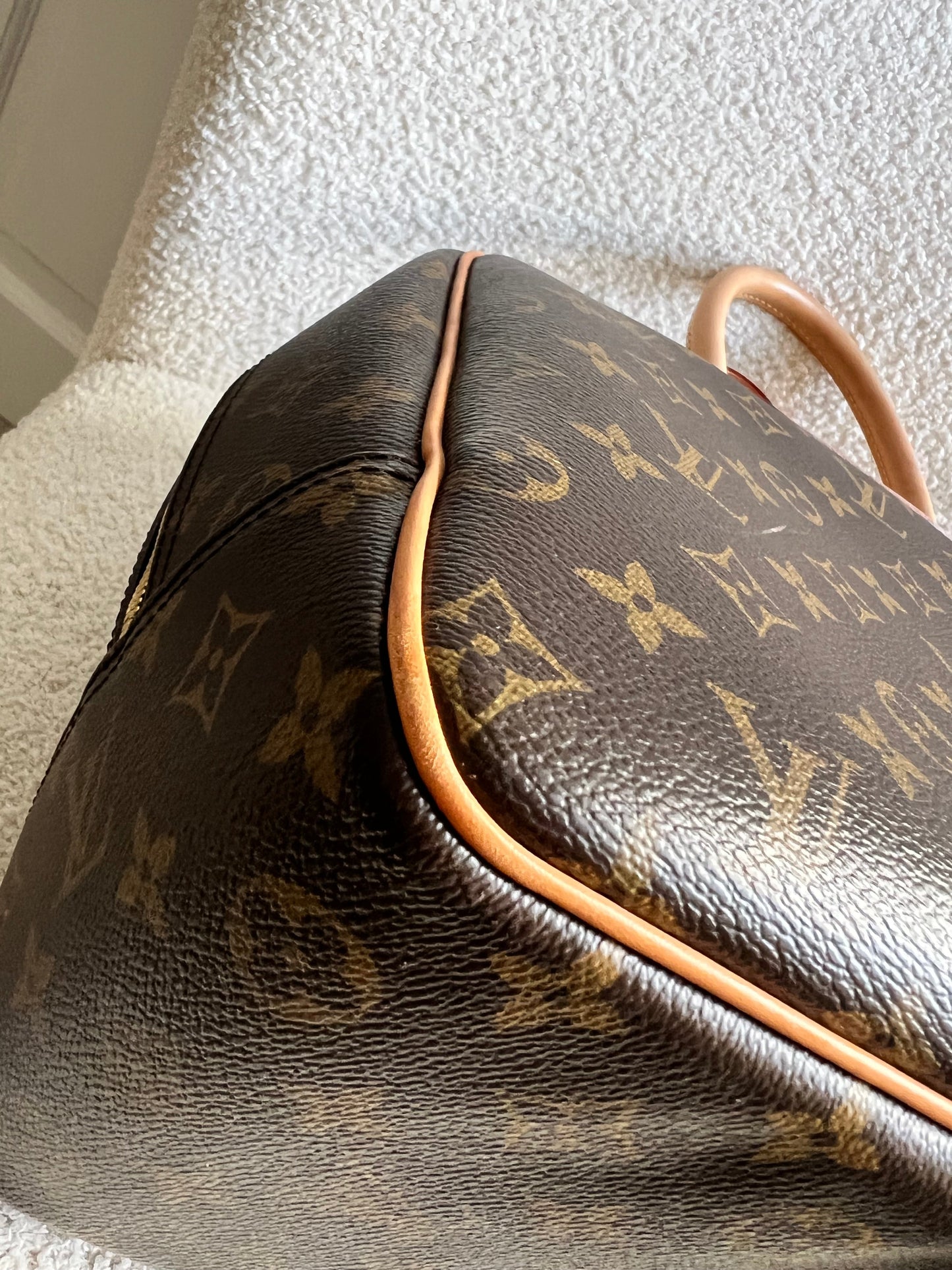 Louis Vuitton Deauville Monogram