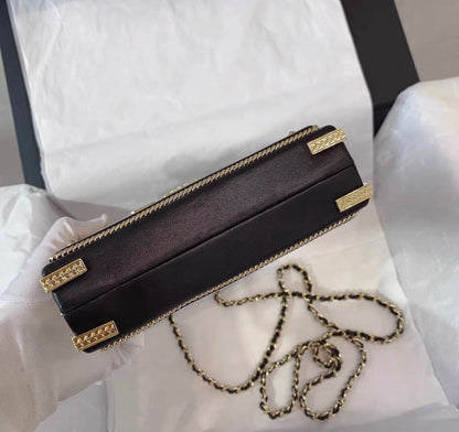 Chanel Luxury Leather Crossbody