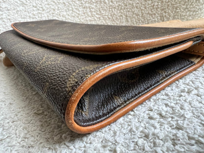 Louis Vuitton Vintage Monogram Twin Pochette