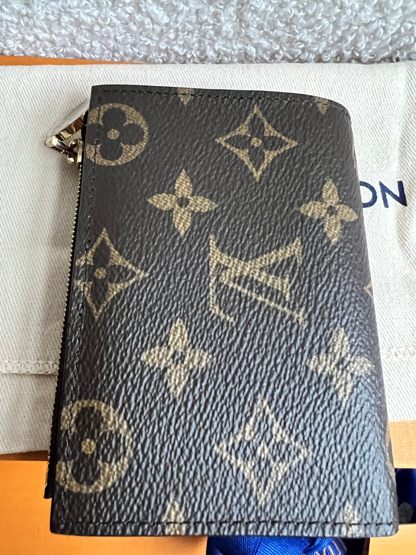 Louis Vuitton Lisa Wallet Monogram (RRP £390)