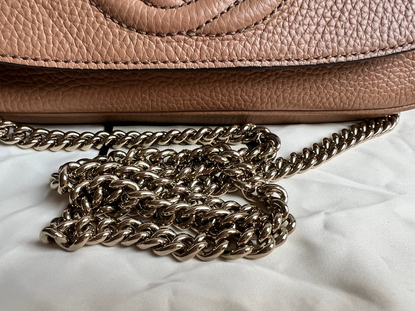 Gucci Beige Soho Chain Crossbody Flap Bag