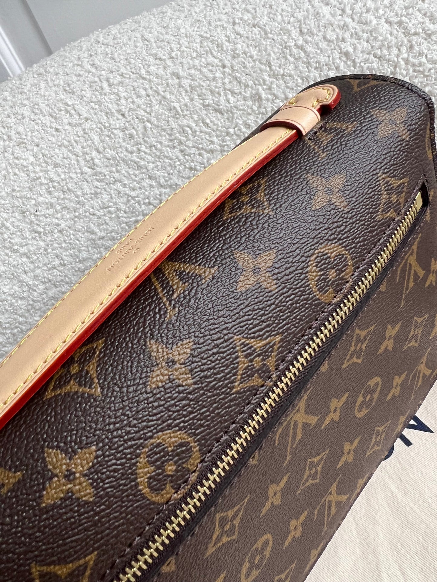 Louis Vuitton Pochette Metis Monogram (RRP £2,020)