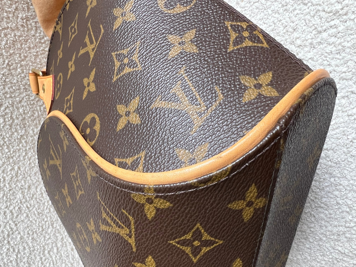 Louis Vuitton Ellipse PM Monogram