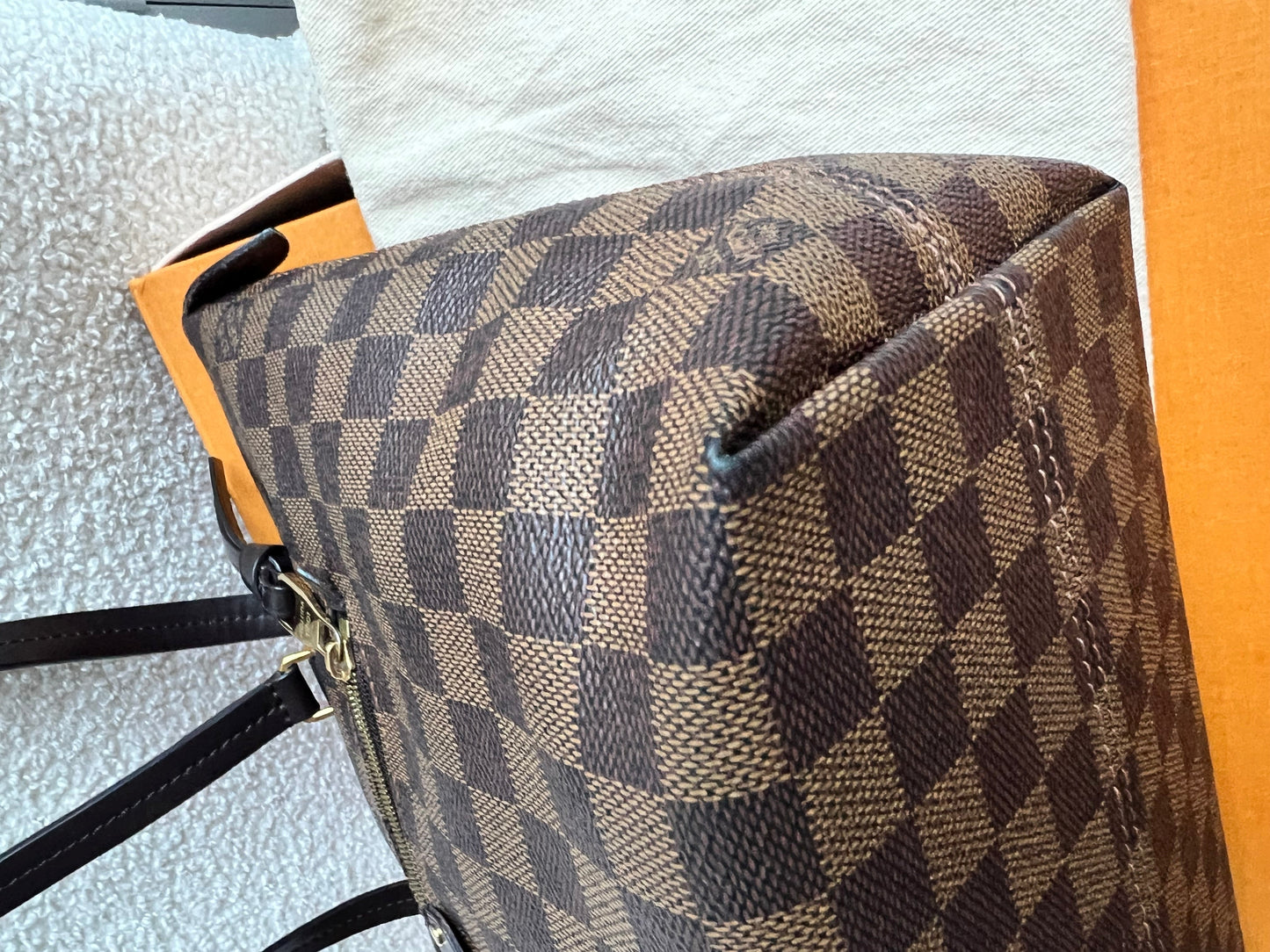 Louis Vuitton Lena PM Damier Ebene