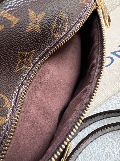 Louis Vuitton Pochette Metis Monogram (RRP £2,020)