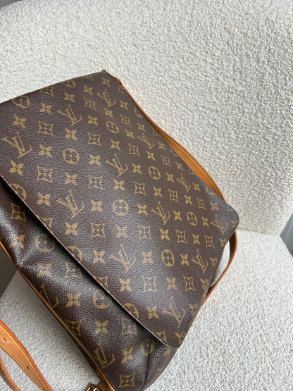 Louis Vuitton Musette Salsa GM