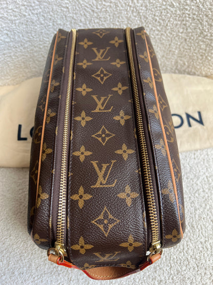 Louis Vuitton Dopp Kit Toilet Pouch Monogram (RRP £780)