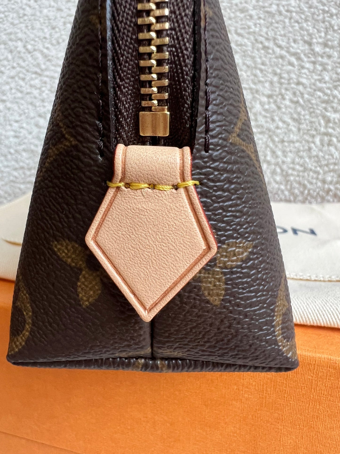 Louis Vuitton Cosmetic Pouch PM Monogram (RRP £425)