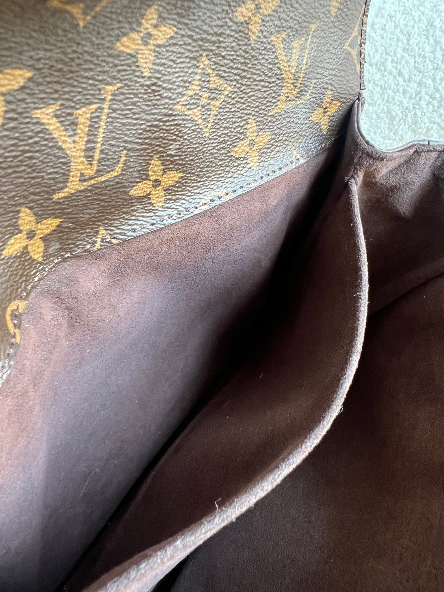 Louis Vuitton Pochette Metis Monogram (RRP £2,020)
