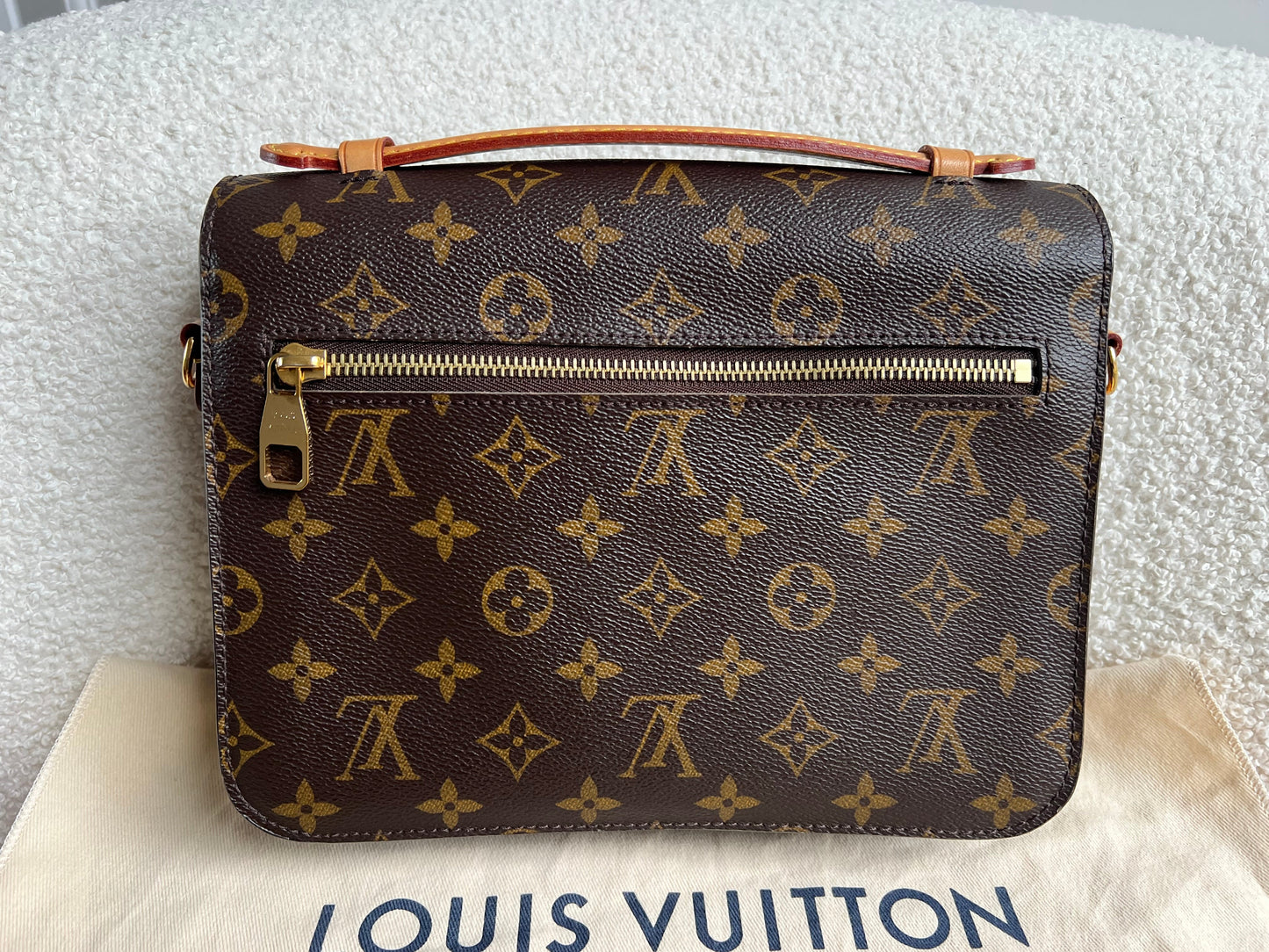 Louis Vuitton Pochette Metis Monogram (RRP £2,020)