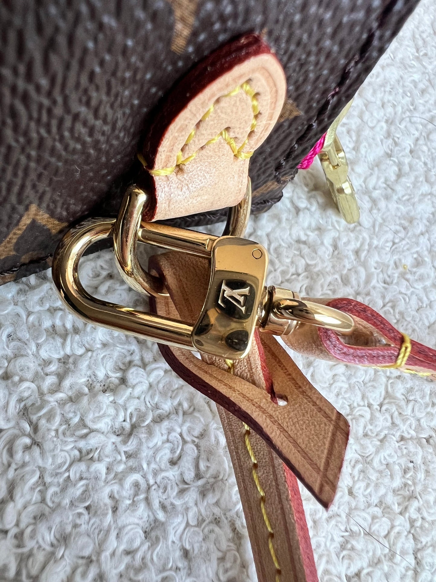 Louis Vuitton Pouch (from Neverfull MM) in Monogram