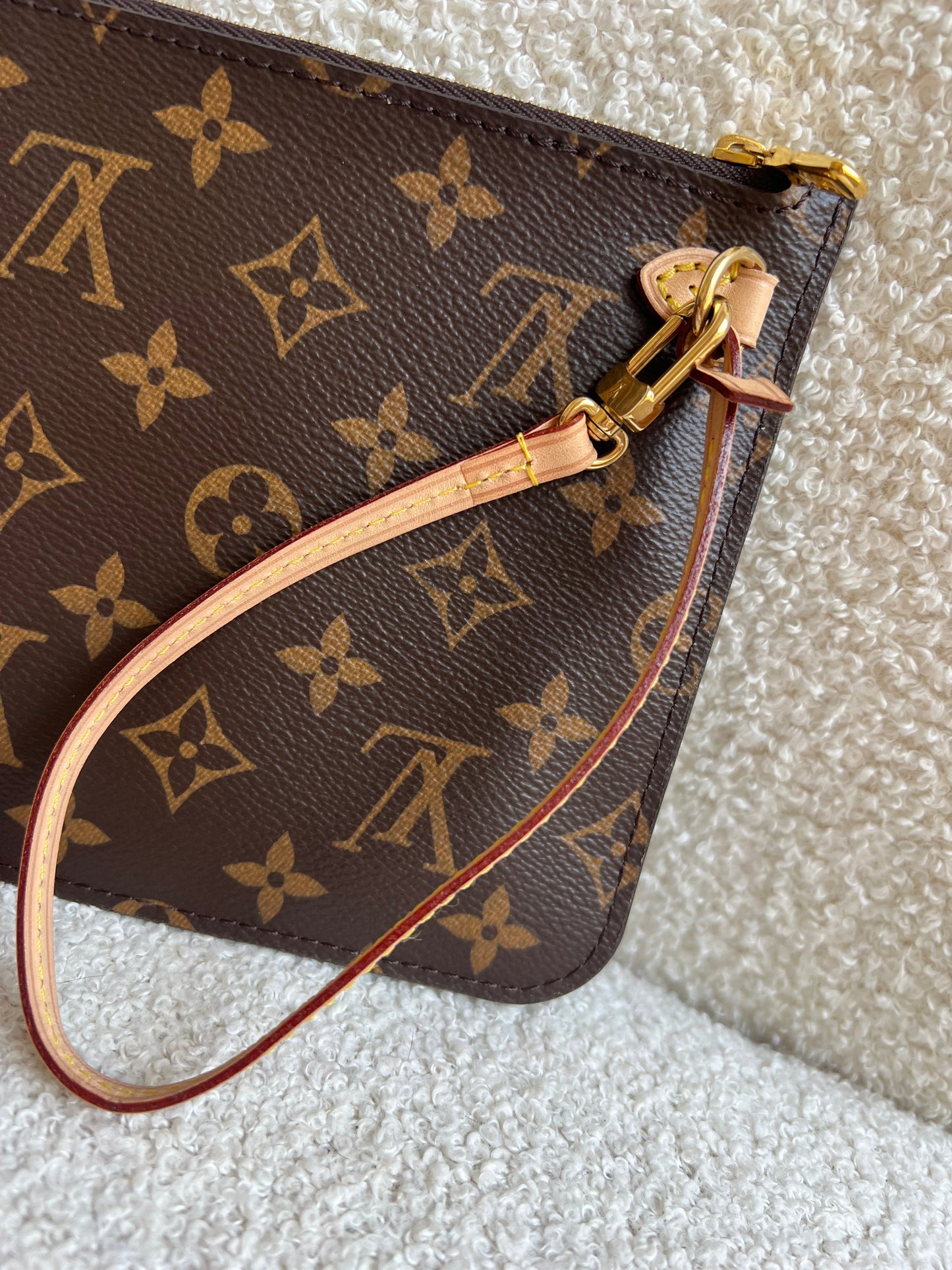 Louis Vuitton Pouch in Monogram