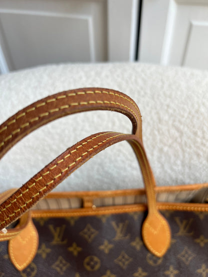Louis Vuitton Neverfull MM Monogram Beige