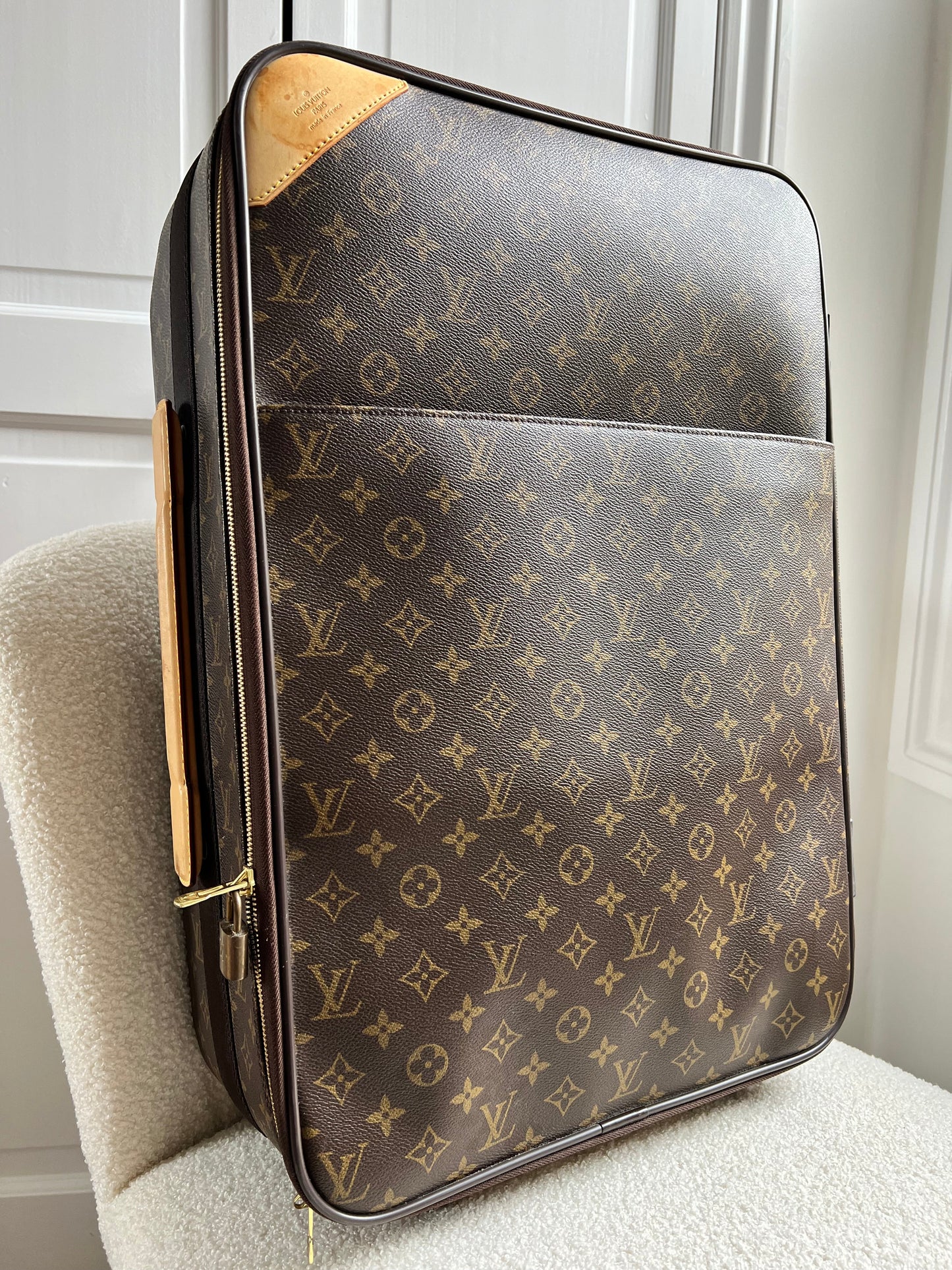 Louis Vuitton Pegase 55 Suitcase Monogram (RRP £2,250)