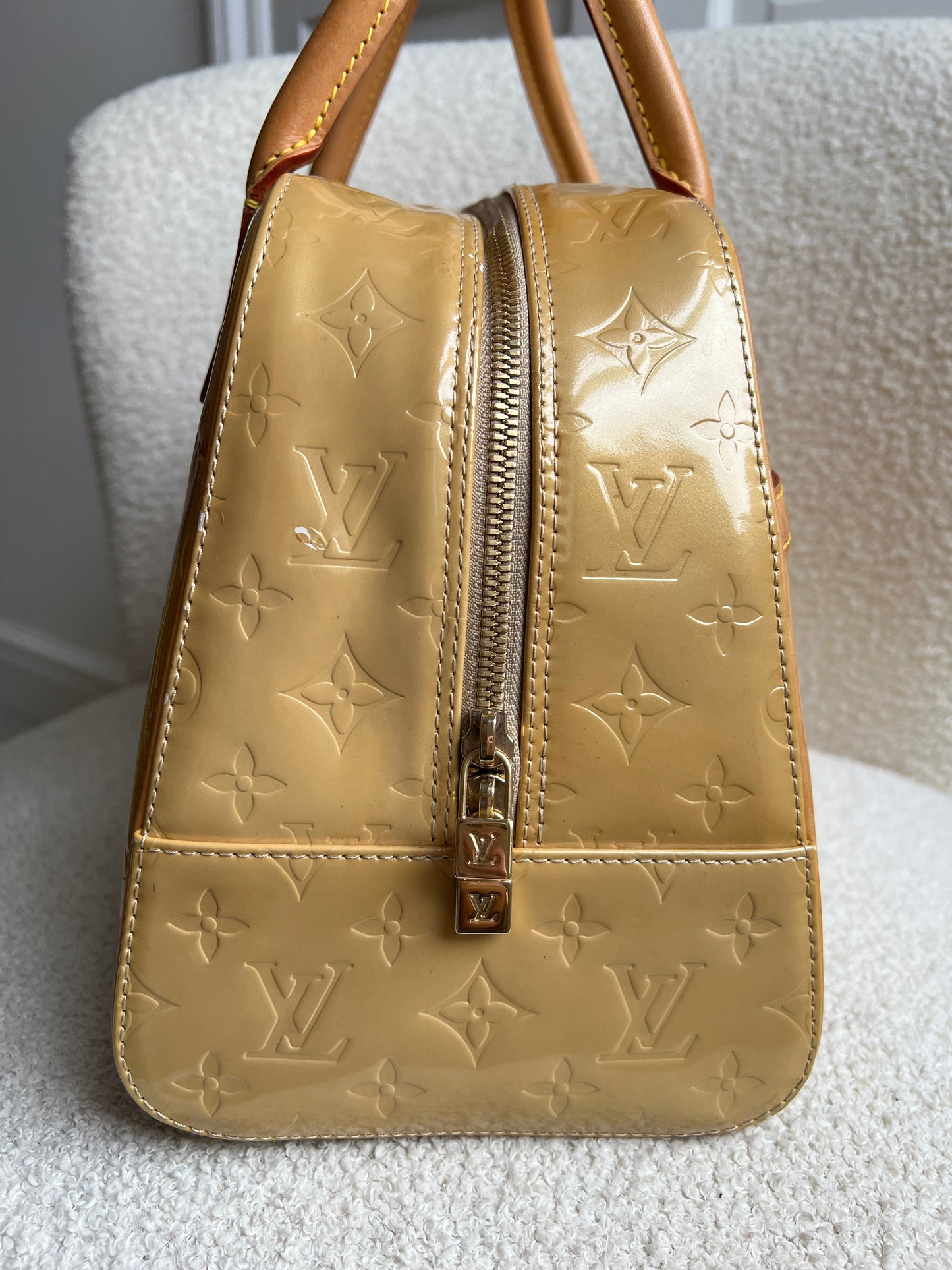 Louis Vuitton Tompkins Square Bag Pearl Monogram Vernis