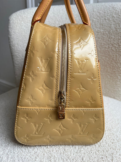 Louis Vuitton Tompkins Square Bag Pearl Monogram Vernis