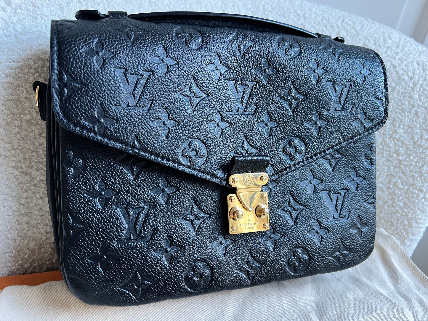 Louis Vuitton Pochette Metis Black Empreinte (RRP £2,200)