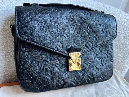 Louis Vuitton Pochette Metis Black Empreinte (RRP £2,200)