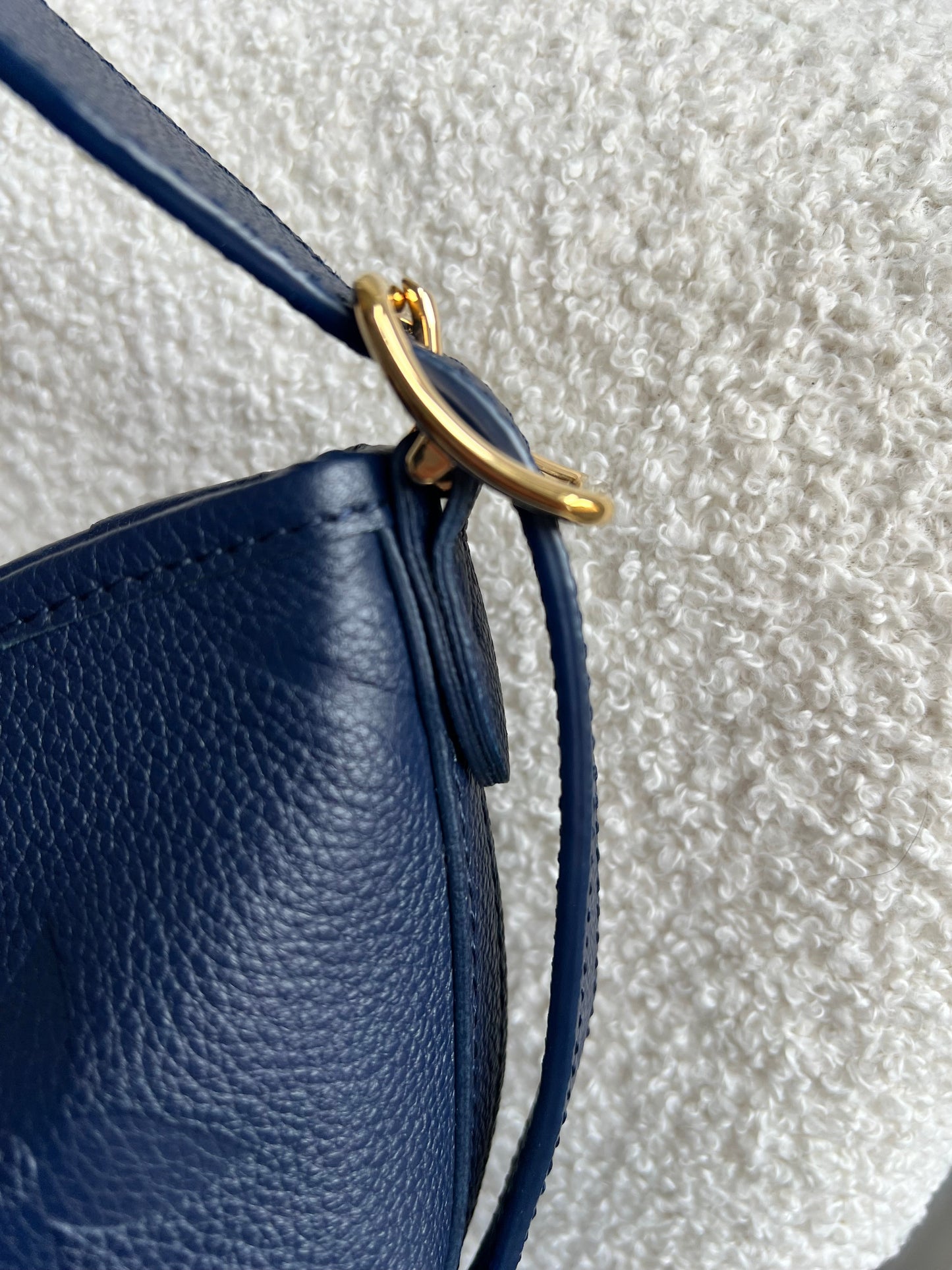 Louis Vuitton Carryall MM Navy Empreinte (RRP £2470)