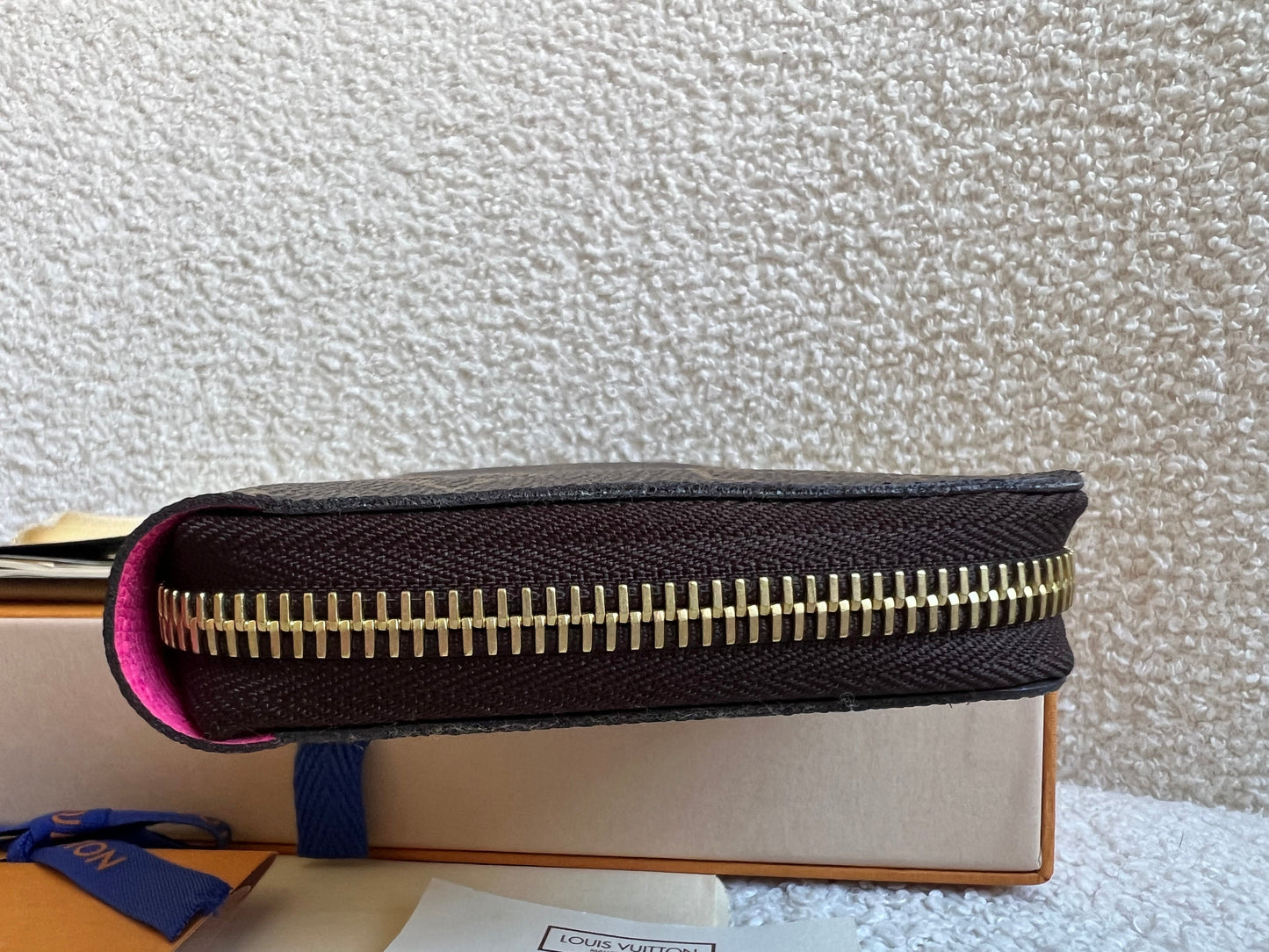 Louis Vuitton Zippy Wallet in Grenade Monogram V