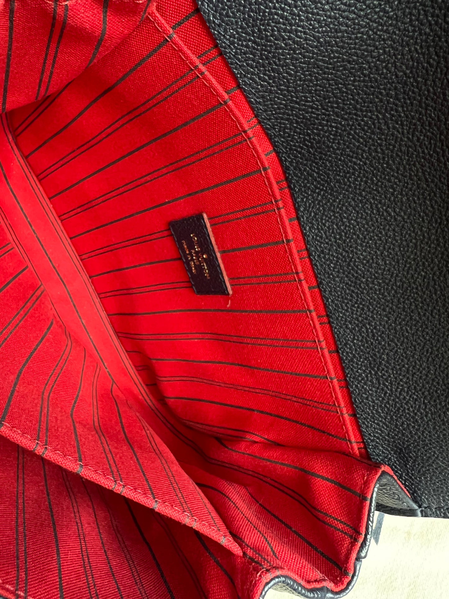 Louis Vuitton Pochette Metis Marine Rouge Empreinte (RRP £2,200)