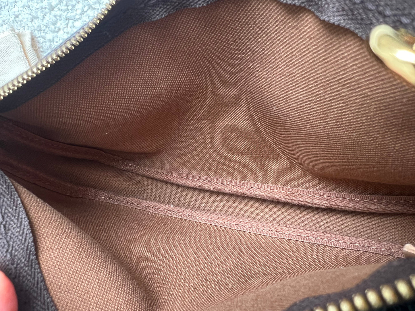 Louis Vuitton Multi Pochette Accessoires Khaki (RRP £2030)