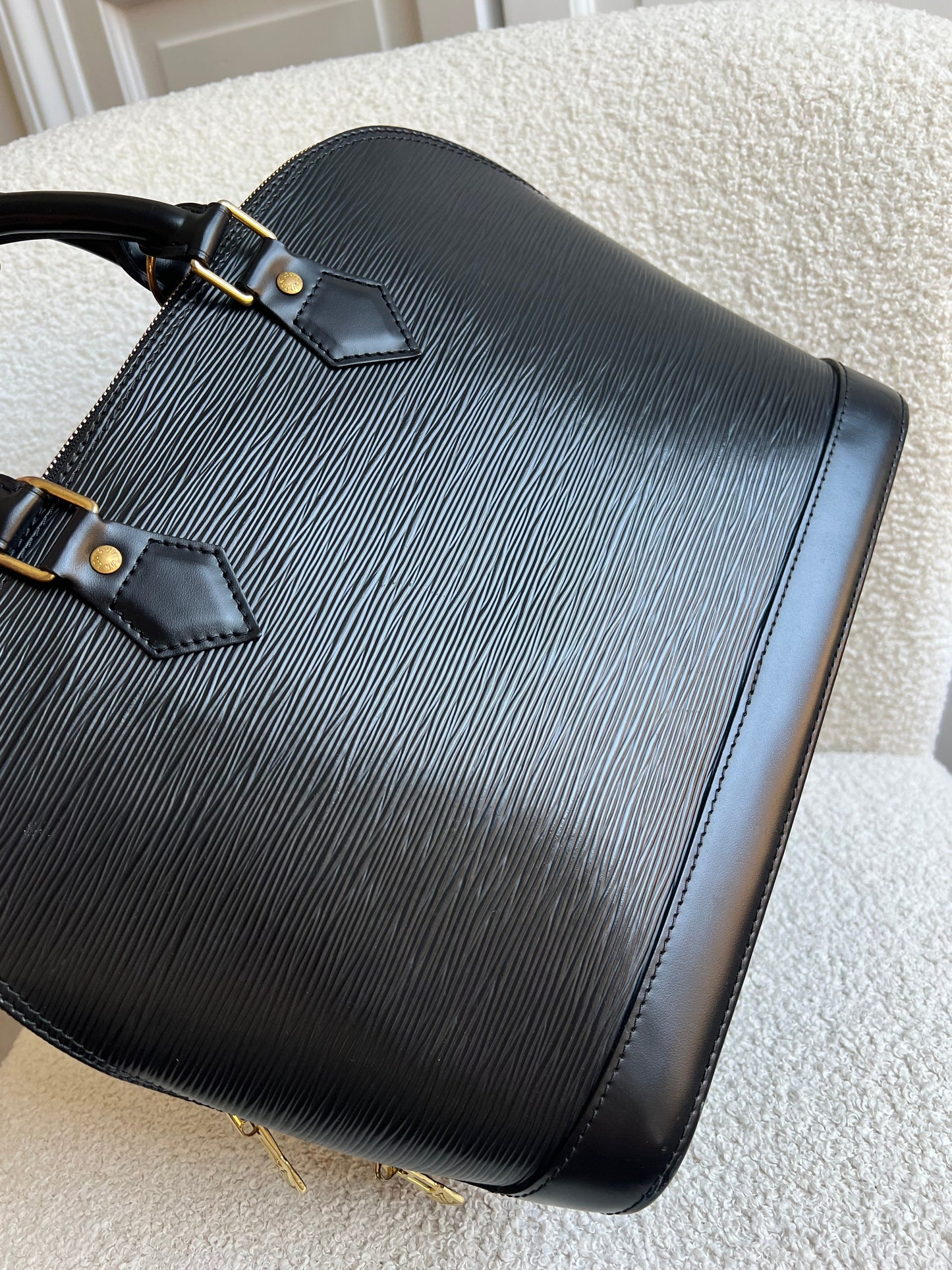 Louis Vuitton Alma PM Black Epi