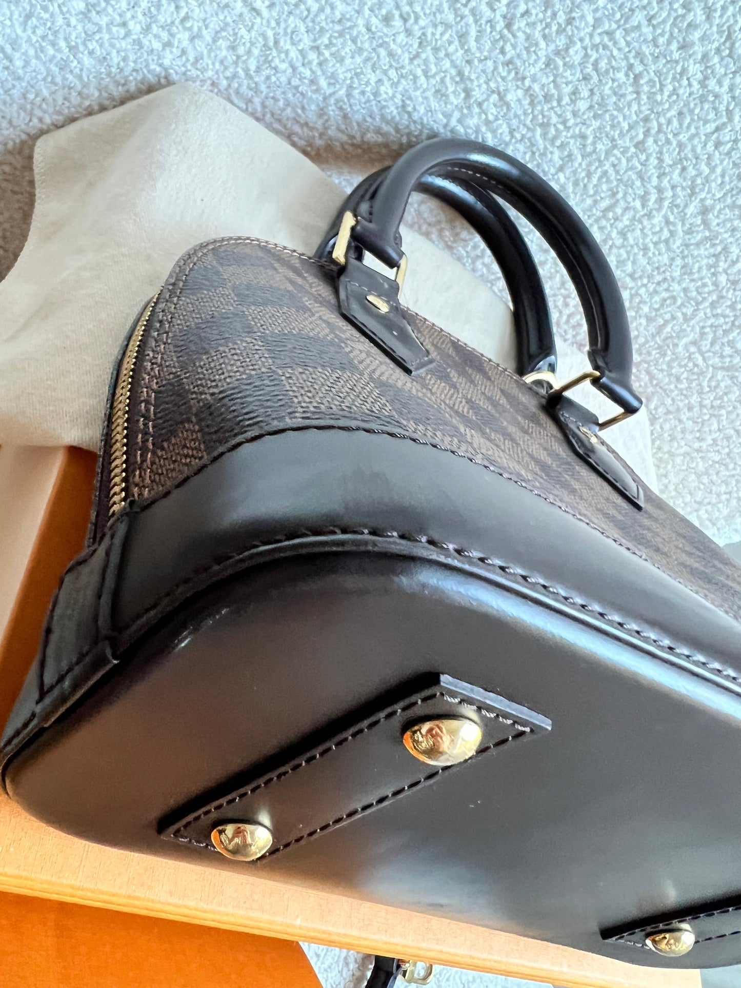 Louis Vuitton Alma BB Damier Ebene (RRP £1,450)