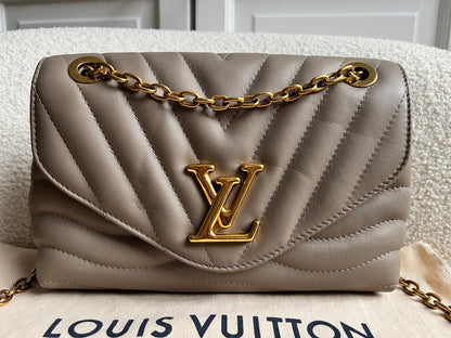 Louis Vuitton Taupe New Wave Chain Bag MM (RRP £2310)