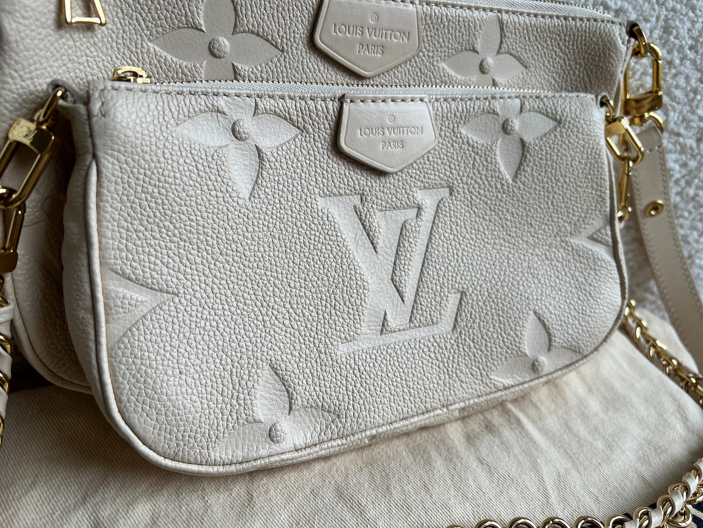 Louis Vuitton Multi Pochette Accessoires Creme Empreinte (RRP £2140)