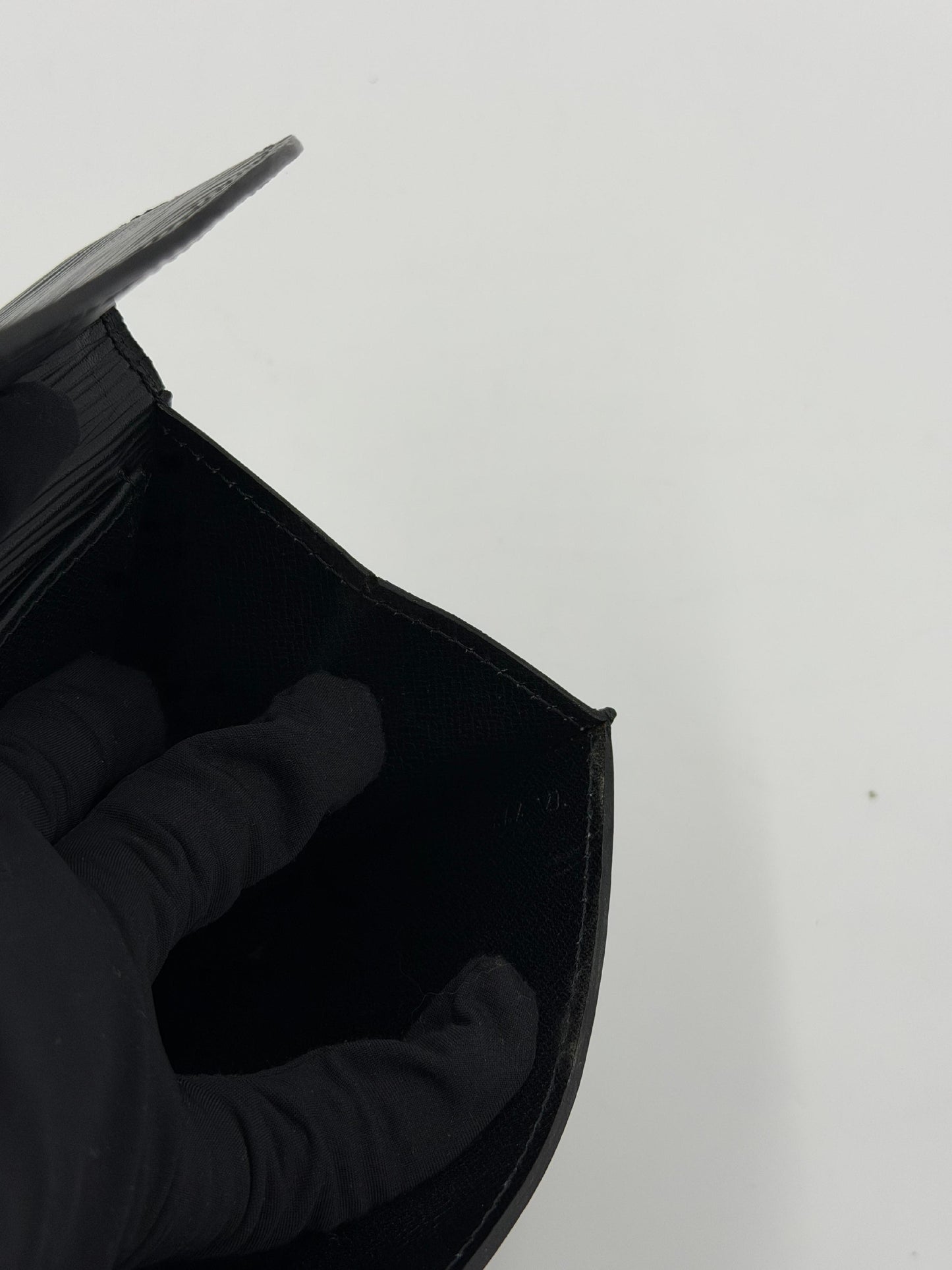 Louis Vuitton Epi Montaigne Clutch