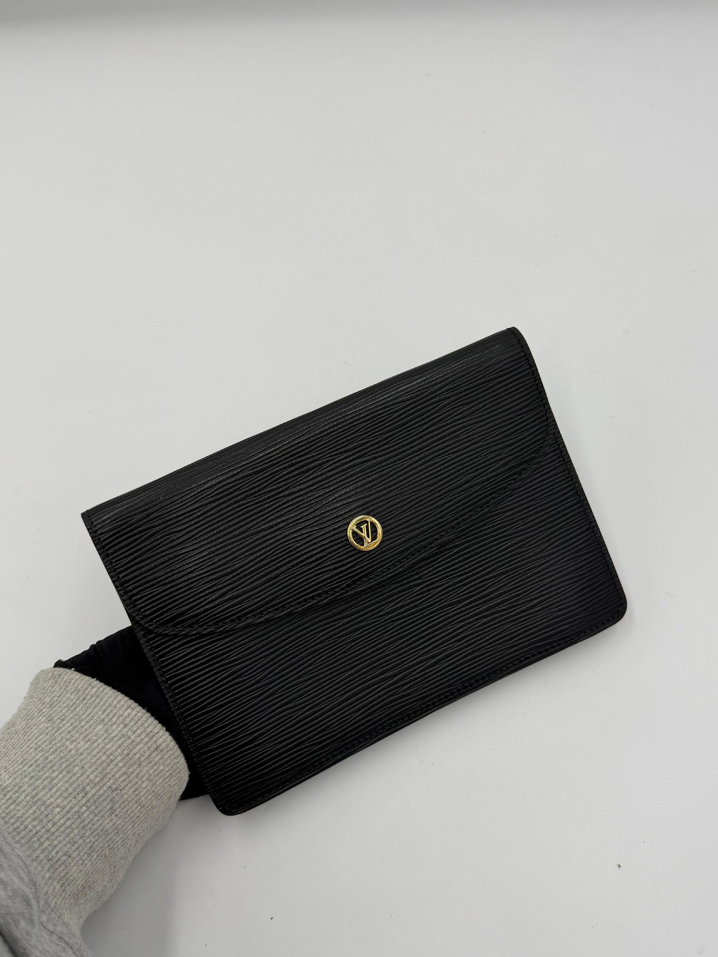 Louis Vuitton Epi Montaigne Clutch