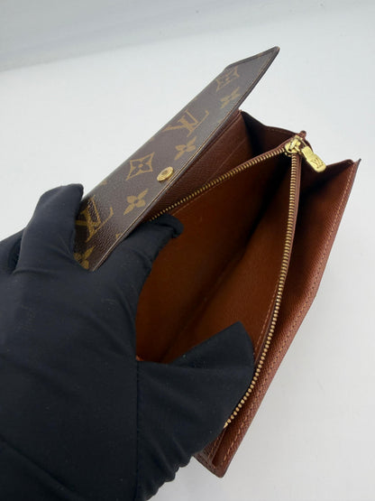Louis Vuitton Monogram Sarah Wallet