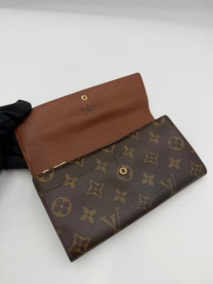 Louis Vuitton Monogram Sarah Wallet