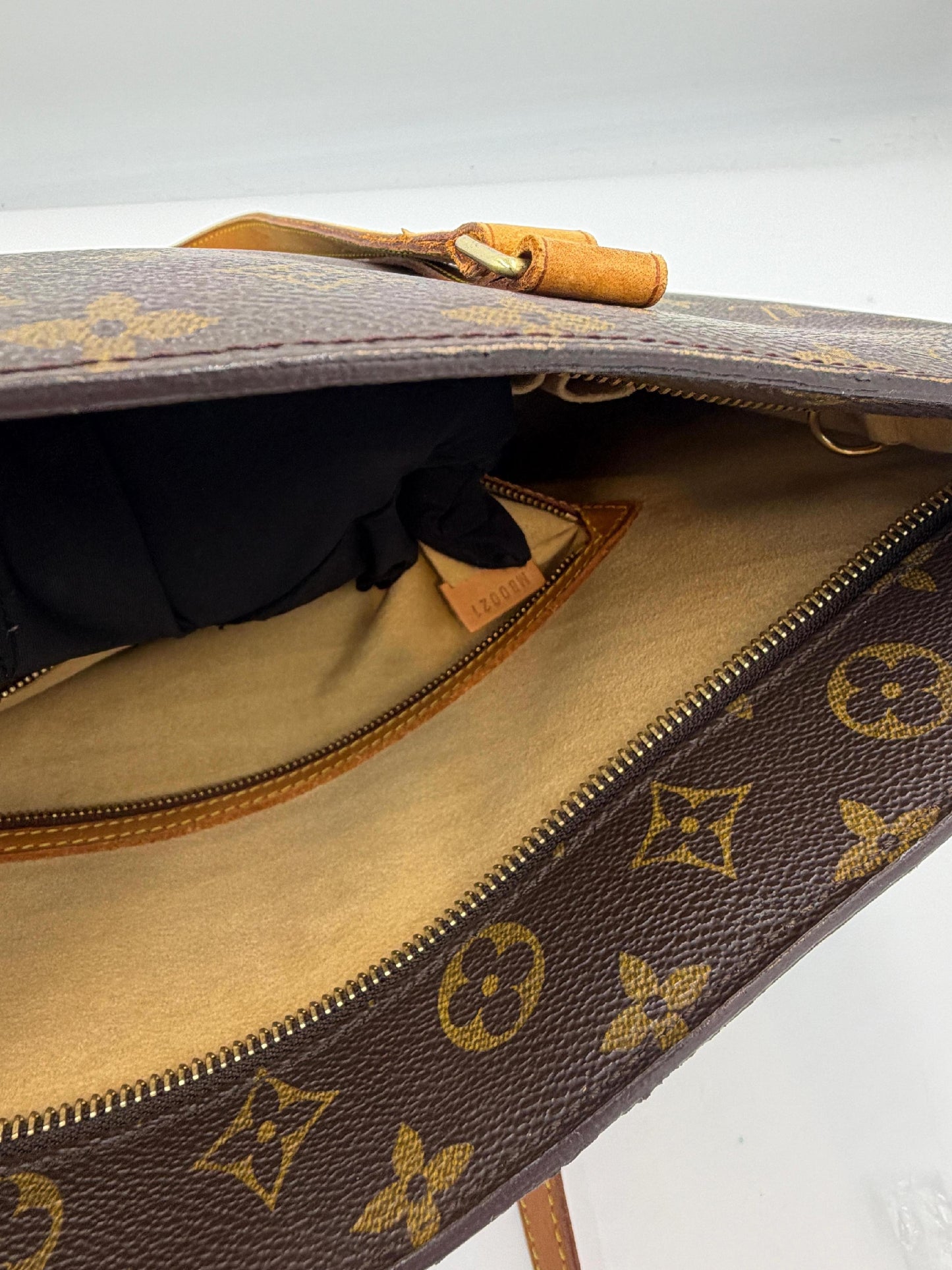 Louis Vuitton Monogram Babylone
