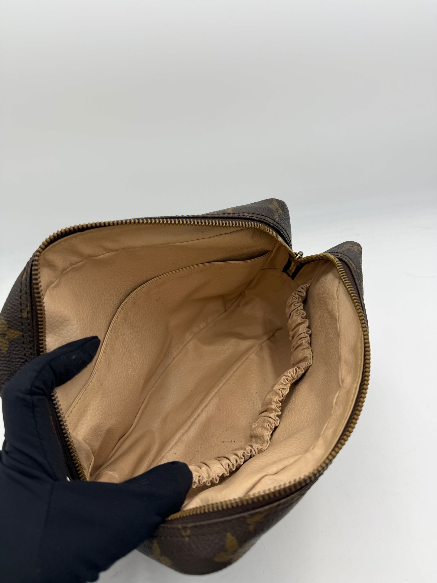 Louis Vuitton Monogram Trousse Toilette 23