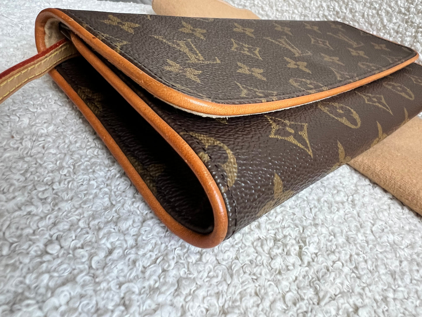 Louis Vuitton Vintage Monogram Twin Pochette