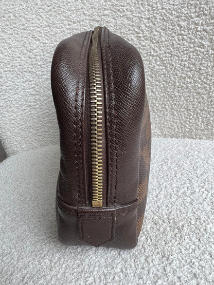 Louis Vuitton Damier Ebene Trousse Toilette