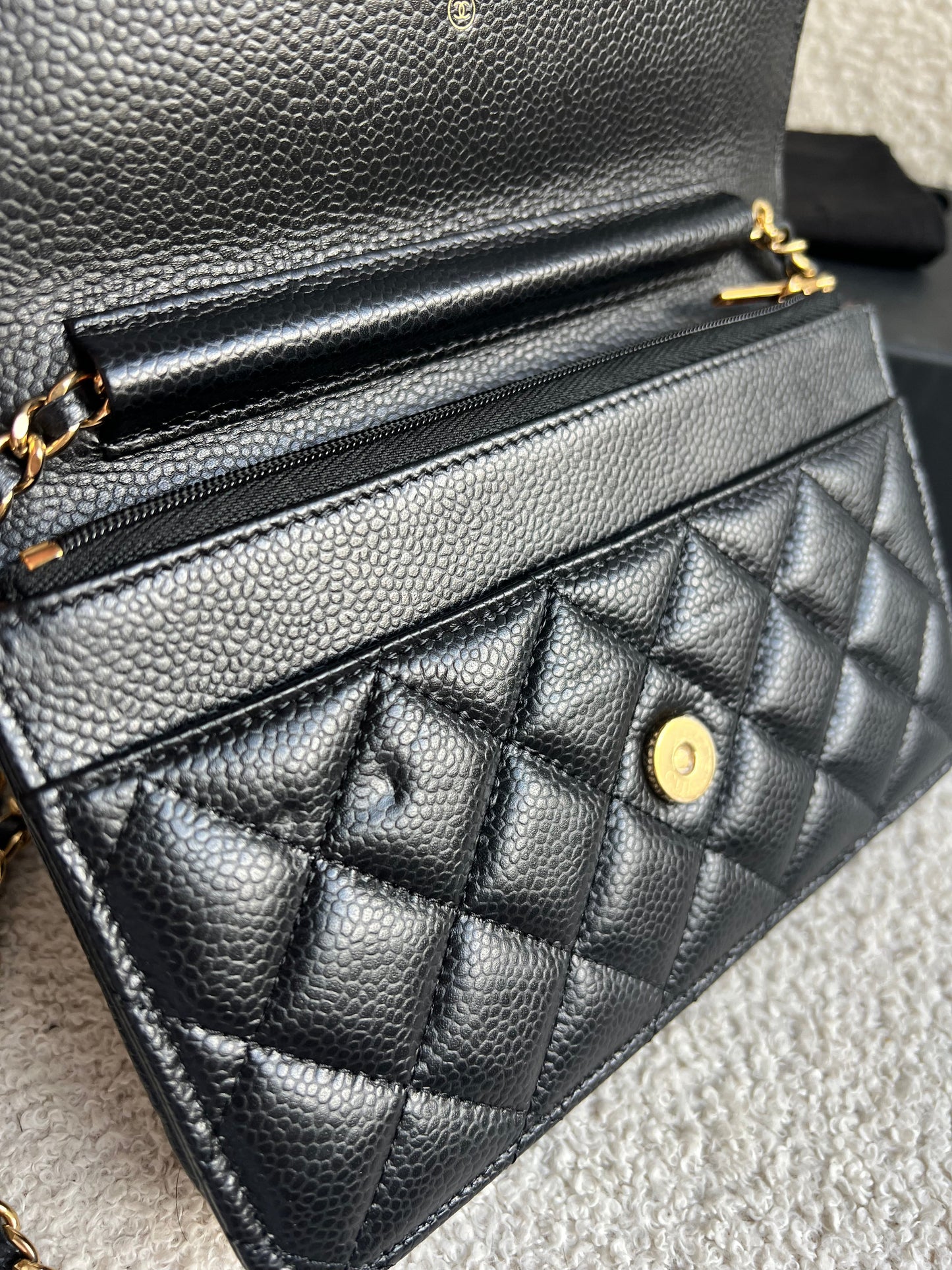 Chanel Black Caviar Wallet on Chain (RRP £2,930)