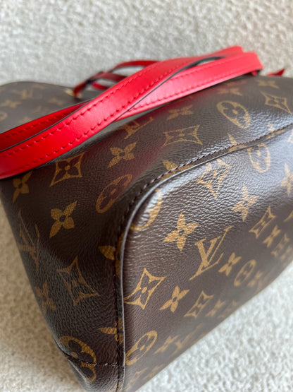 Louis Vuitton Neo Noe Monogram Coquelicot (RRP £1,790)
