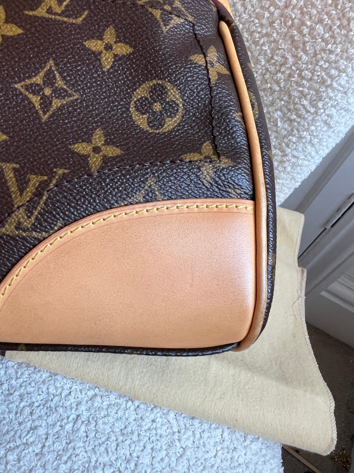 Louis Vuitton Monogram Beverly MM