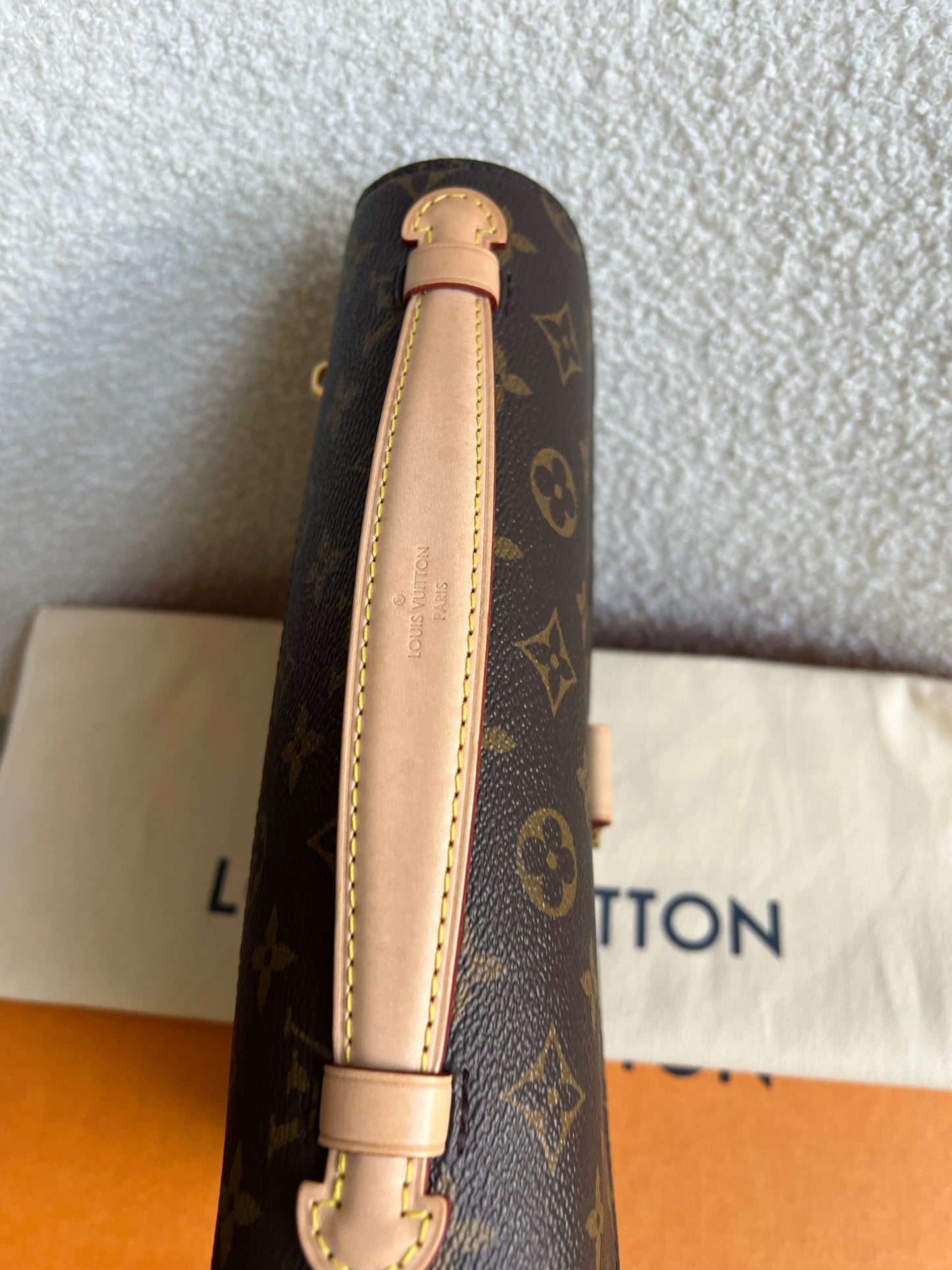 Louis Vuitton Pochette Metis Monogram (RRP £2,060)