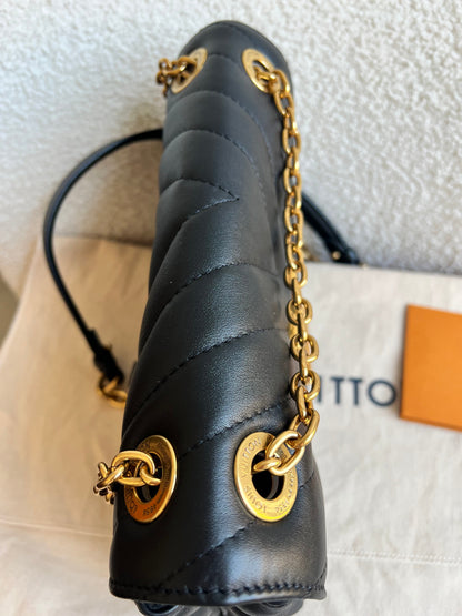 Louis Vuitton Black New Wave Chain Bag MM (RRP £2310)