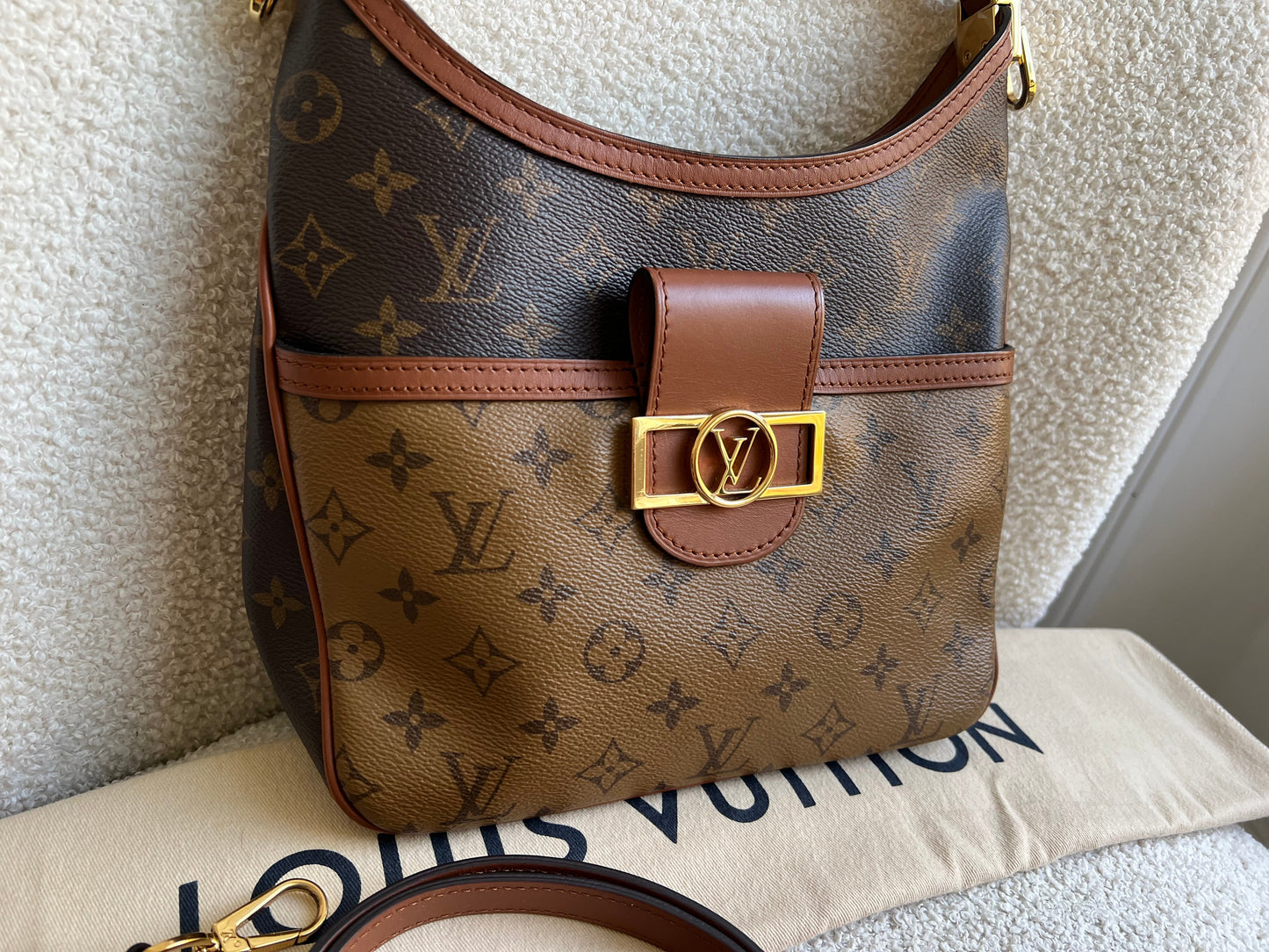 Louis Vuitton Dauphine Hobo PM (RRP £2190)