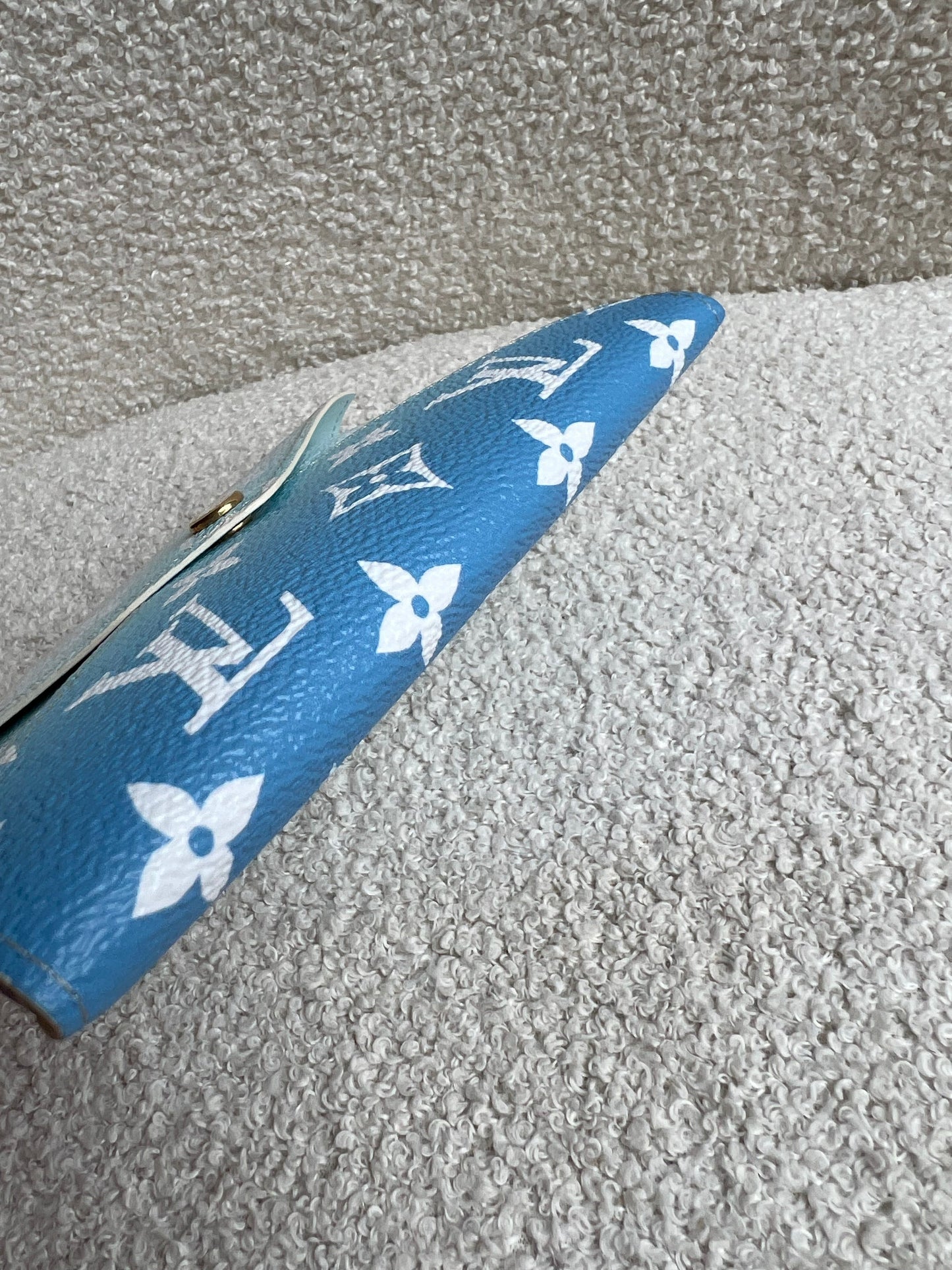 Louis Vuitton Medium Kirigami Pouch By The Pool