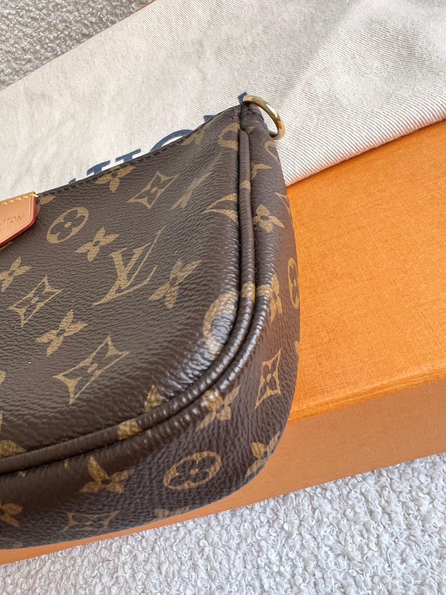 Louis Vuitton Multi Pochette Accessoires Rose Chiaro (RRP £2070)