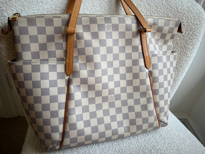 Louis Vuitton Totally MM Damier Azur